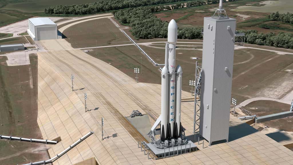  Le premier vol d’essai du lanceur lourd Falcon Heavy est prévu cet été et SpaceX annonce un vol à vide d’une capsule Crew Dragon également en 2017. Toutefois, un vol à destination de la Lune nous paraît peu probable. Après ces deux vols inauguraux, SpaceX devra réaliser deux autres vols habités à destination de la Station avant d'envisager une mission habitée autour de la Lune. © SpaceX