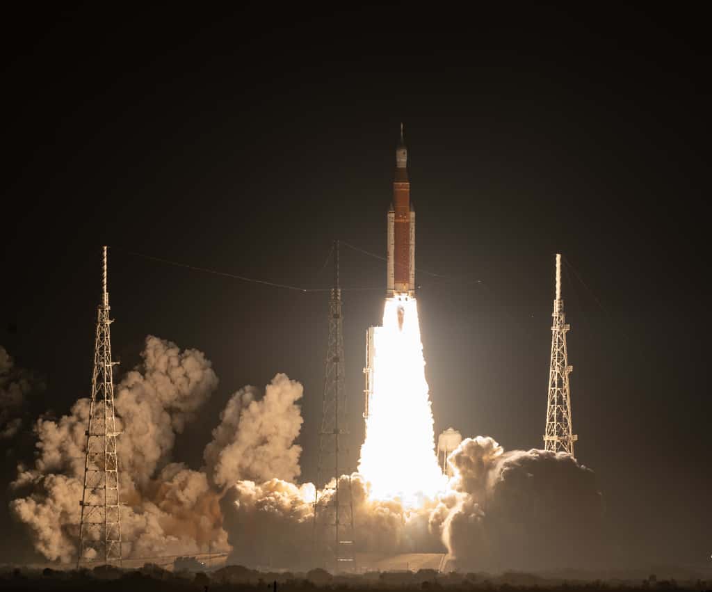 Le <em>Space Launch System</em>, star des fusées, fait son premier vol. © Nasa, Bill Ingalls