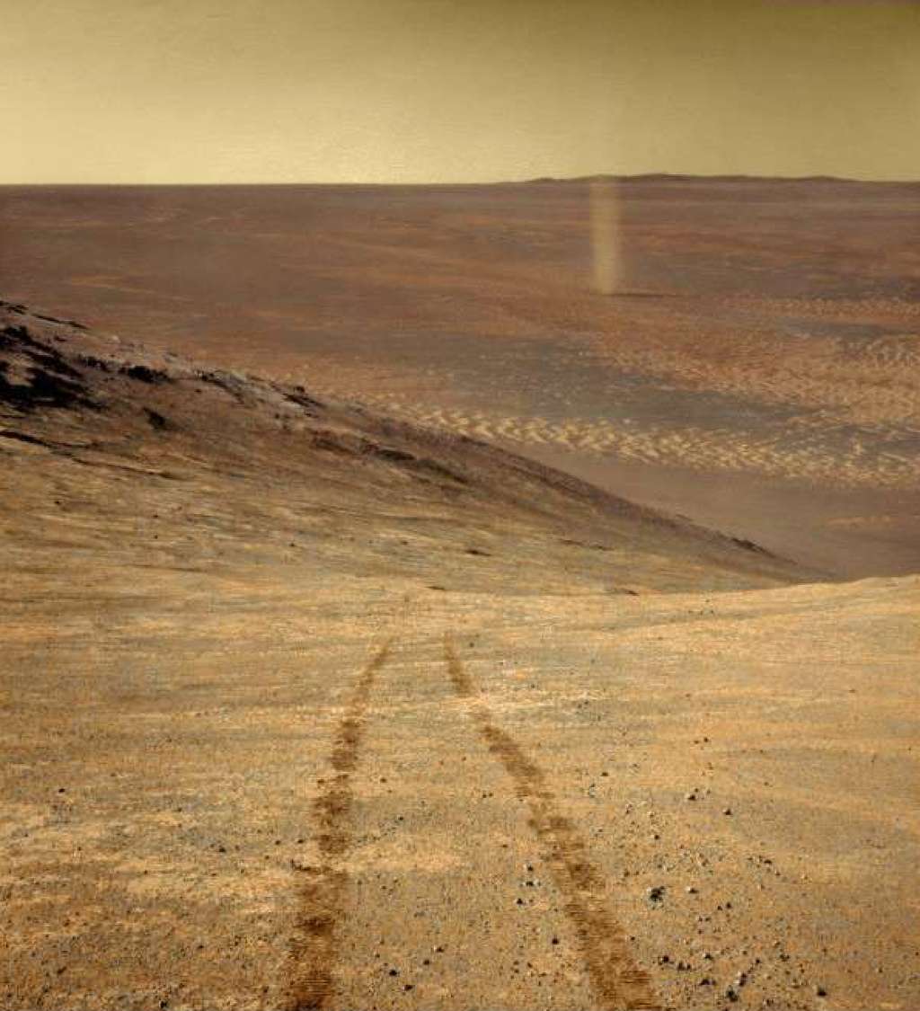 <em>Dust devil</em> martien capturé par le rover Oportunity. © Nasa, JPL-Caltech, Cornell, Don Davis