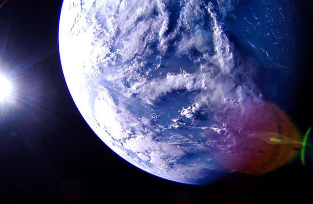 Lightsail 2 au-dessus des Caraïbes. © <em>The Planetary Society</em>