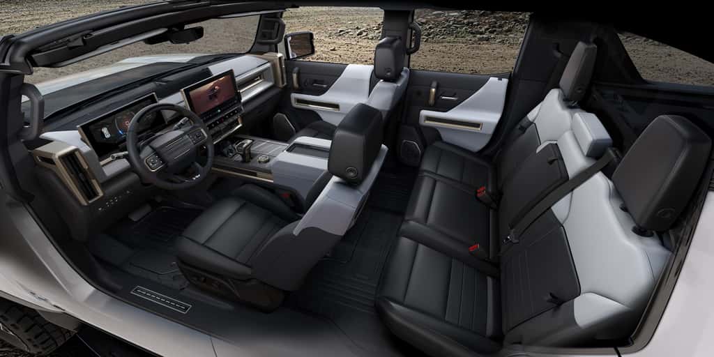 L’intérieur du Hummer EV. © General Motors