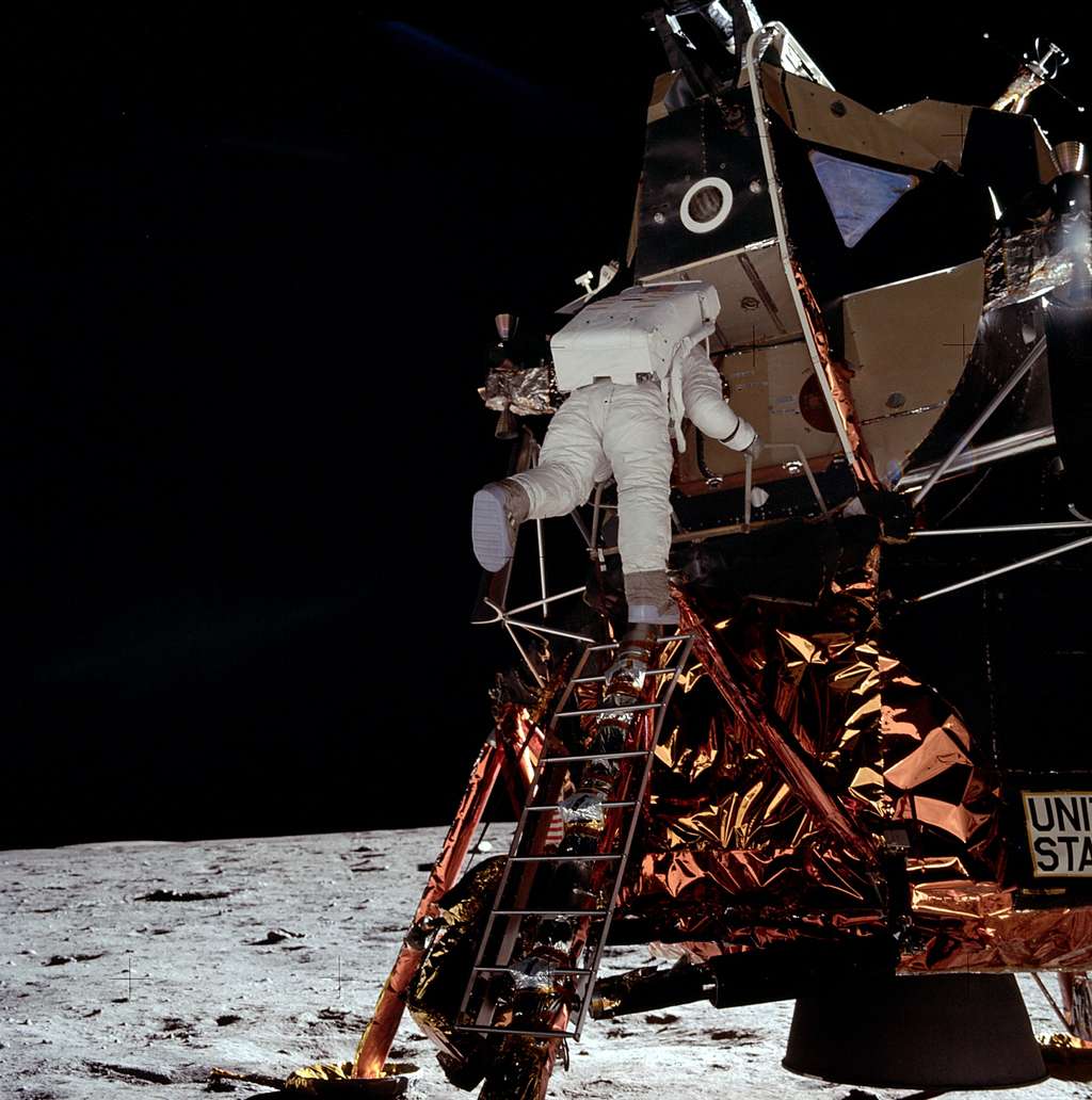C’est au tour de Buzz Aldrin de marcher sur la Lune