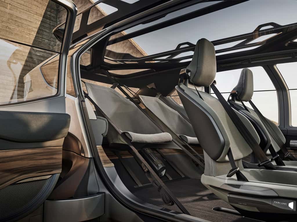Les sièges arrière de l'Audi AI:Trail sont des hamacs détachables. © Audi
