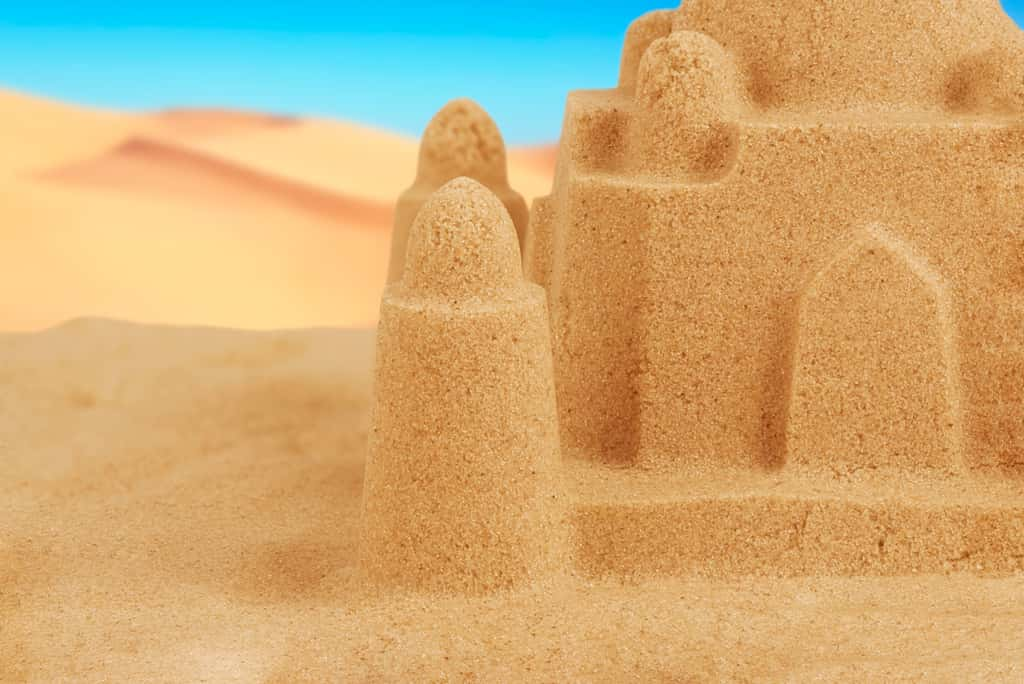 Les châteaux de sable prennent désormais la forme de célèbres structures ! © michelaubryphoto, Adobe Stock