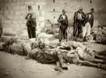 Corps d'Arméniens massacrés dans la ville d'Adana, avril 1909. © Wikimédia Commons, domaine public 
