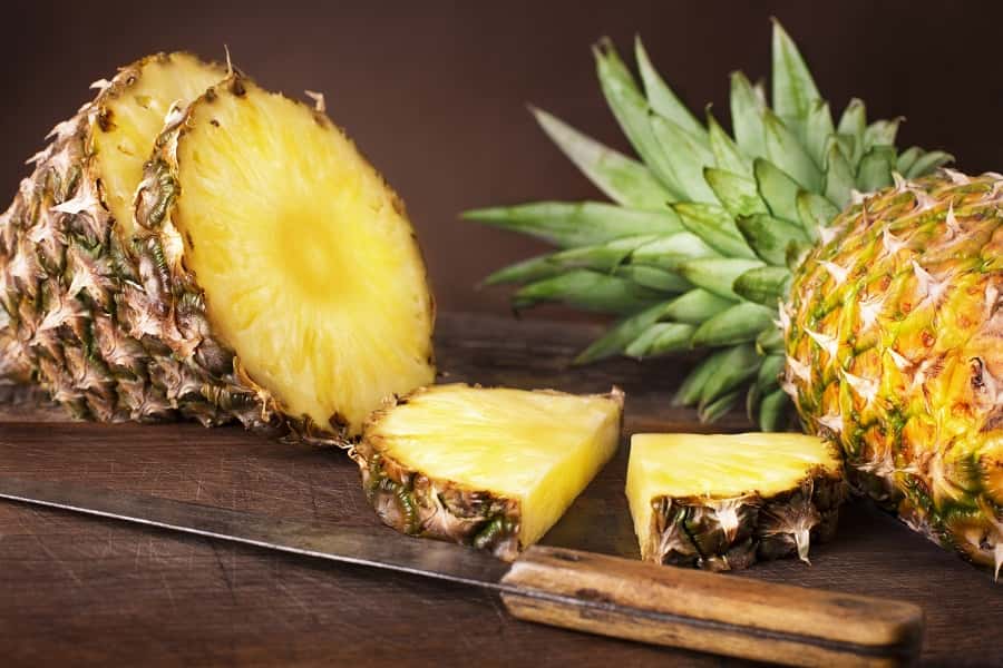 Quel bonheur de déguster un ananas bien juteux ! © Pineapple studio
