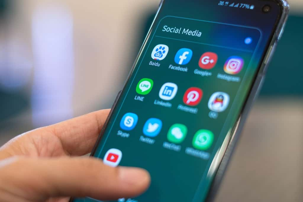 Dites adieu aux applications préinstallées sur votre smartphone Android en suivant bien ces étapes simples. © Pornpak Khunatorn, iStock