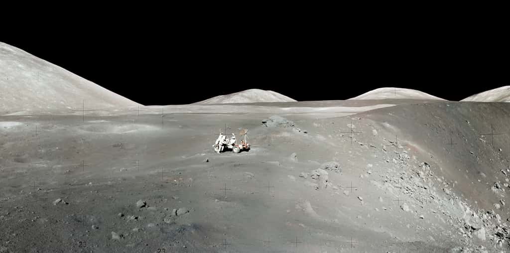 Une des plus mythiques photos de la mission Apollo 17 avec le géologue Harrison Schmitt, aux abords du site de la vallée de Taurus-Littrow. © Nasa, ESA, and J. Garvin