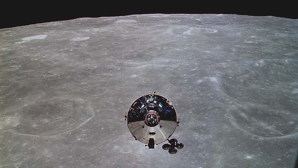 Les astronautes de la mission Apollo 10 ont effectué en mai 1969 une répétition générale autour de la Lune, afin de préparer la première mission à atterrir sur la Lune, Apollo 11. © Images Nasa/JSC, Retraitements Olivier de Goursac. Tous droits réservés