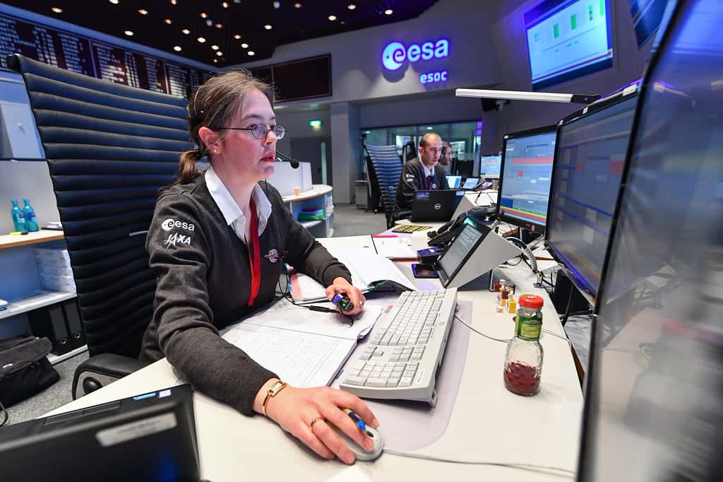 Elsa Montagnon, manager française à l’ESA et responsable des Opérations de vol de BepiColombo vers Mercure au Centre européen des opérations spatiales à Darmstadt de l’ESA (ESOC). © ESA 