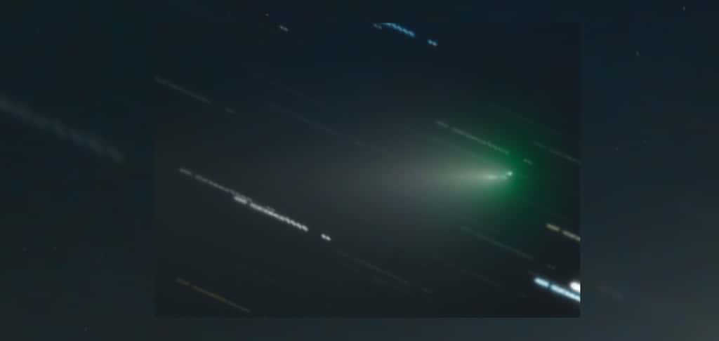 La comète Atlas dans la nuit du 12 au 13 avril 2020. © Milen Minev (Bulgarian Inst. of Astronomy and NAO Rozhen), Velimir Popov, Emil Ivanov (Irida Observatory), Apod (Nasa)