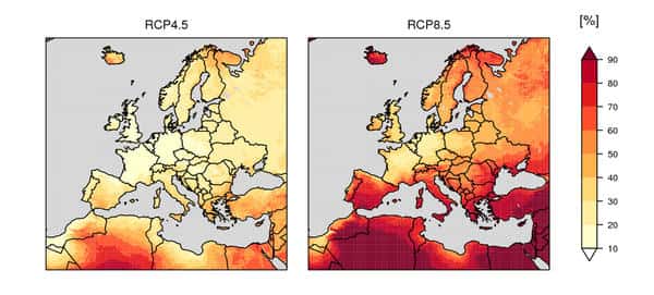 Probabilité pour que la température moyenne de juin dans la période 2070-2099 dépasse la température moyenne maximale de la période de référence 1981-2010 en juin, pour deux scénarios de développement économique (émissions de gaz à effet de serre moyenne à gauche et forte à droite). © WWA