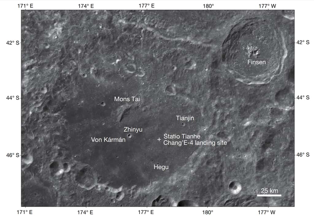 Sur cette carte, la croix marque l’emplacement de l’atterrisseur Chang’e 4 dans le cratère Von Kármán sur la face cachée de la Lune. Non loin de là, le cratère Finsen. © Li Chunlai et al.