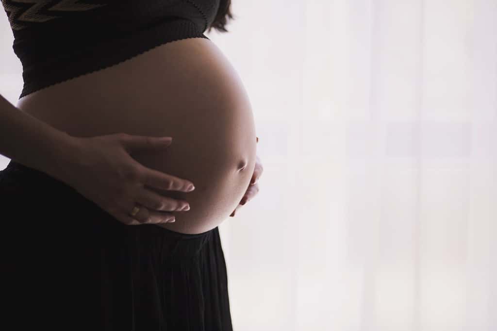 La probabilité d’une grossesse gémellaire augmente avec l’âge. © 3194556, Pixabay