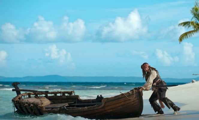 Suivez les aventures de Jack Sparrow dans la saga Pirates des Caraïbes. © Disney