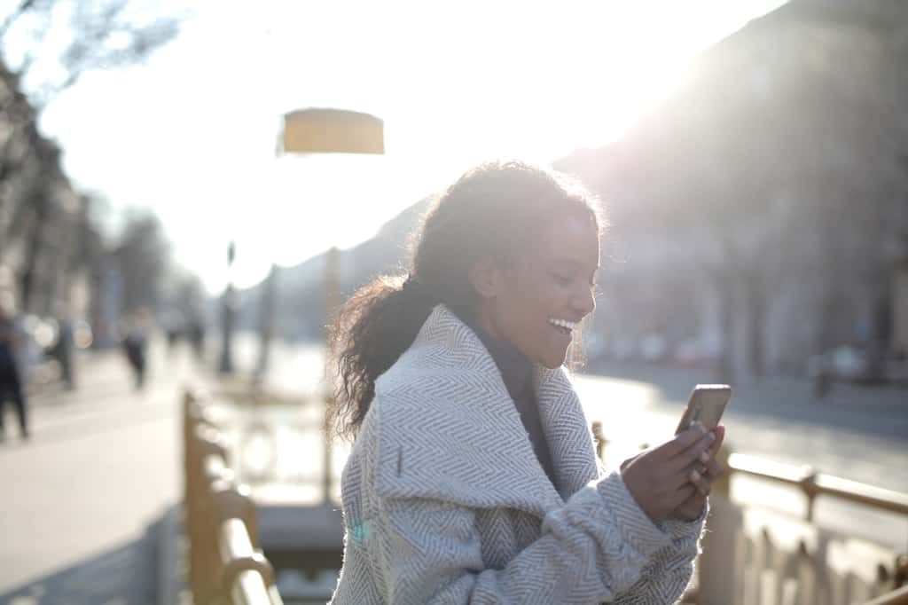 Bouygues Telecom lance deux forfaits à prix cassé pour les fêtes de fin d'année © Andrea Piacquadio, Pexels