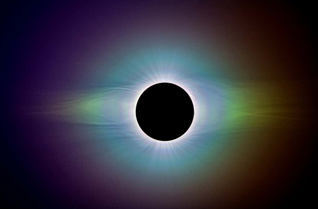 Superbe image composite de la couronne solaire montrant de magnifiques détails de sa structure. © ESA, Cesar