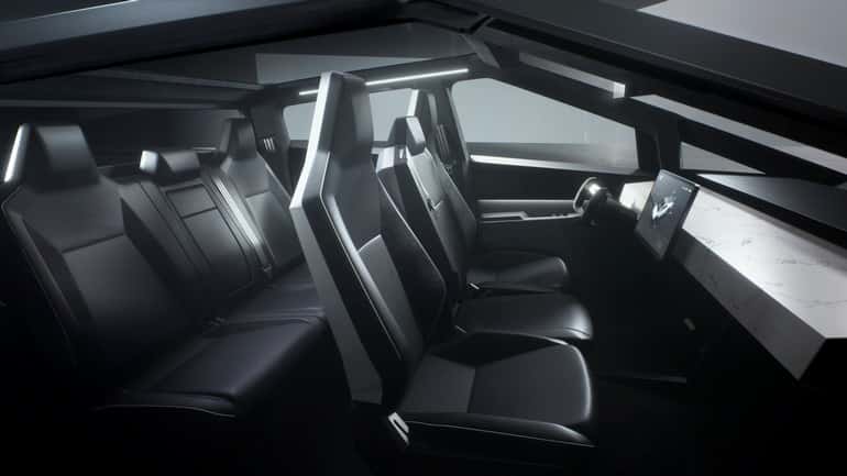 Une vue de l’intérieur du Cybertruck de Tesla qui pourra accueillir six passagers. © Tesla