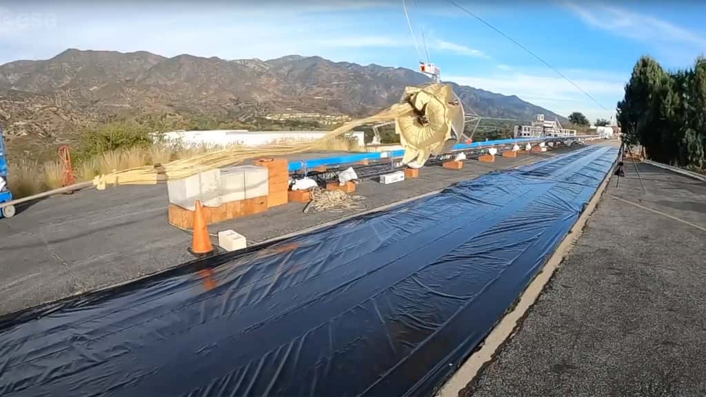 Tests d'extraction des parachutes après les modifications recommandées par la Nasa et le JPL. Ces tests ont été réalisés sur un banc de test du JPL. © Nasa, JPL