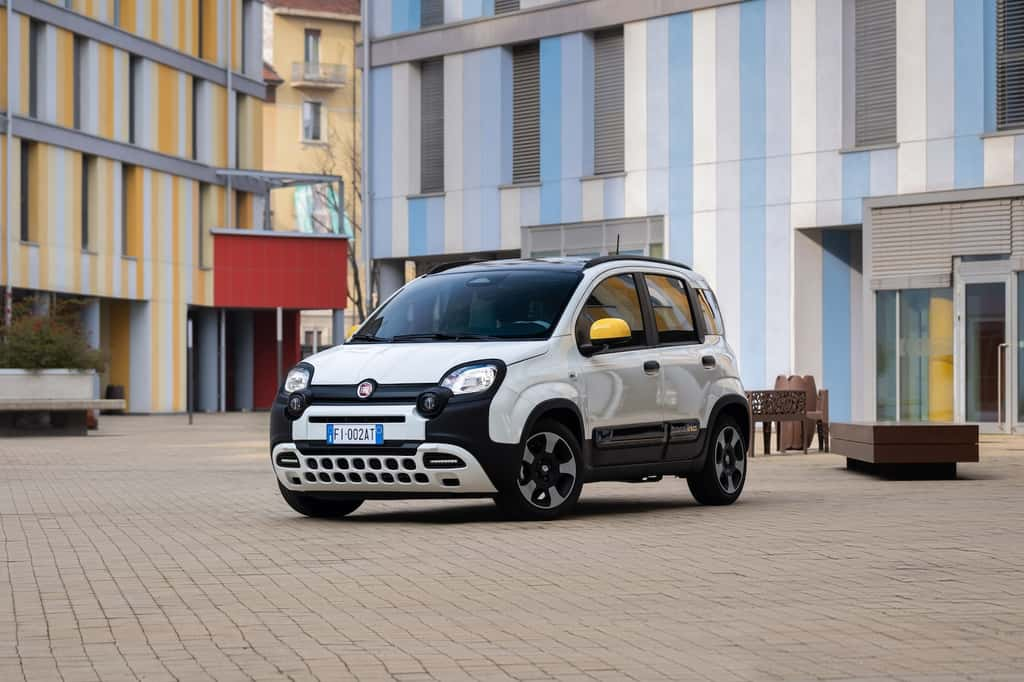 La nouvelle Fiat Panda Classic reprend le look de l'ancienne. Ici la Pandina est basée sur l'ancienne Panda Cross. © Fiat