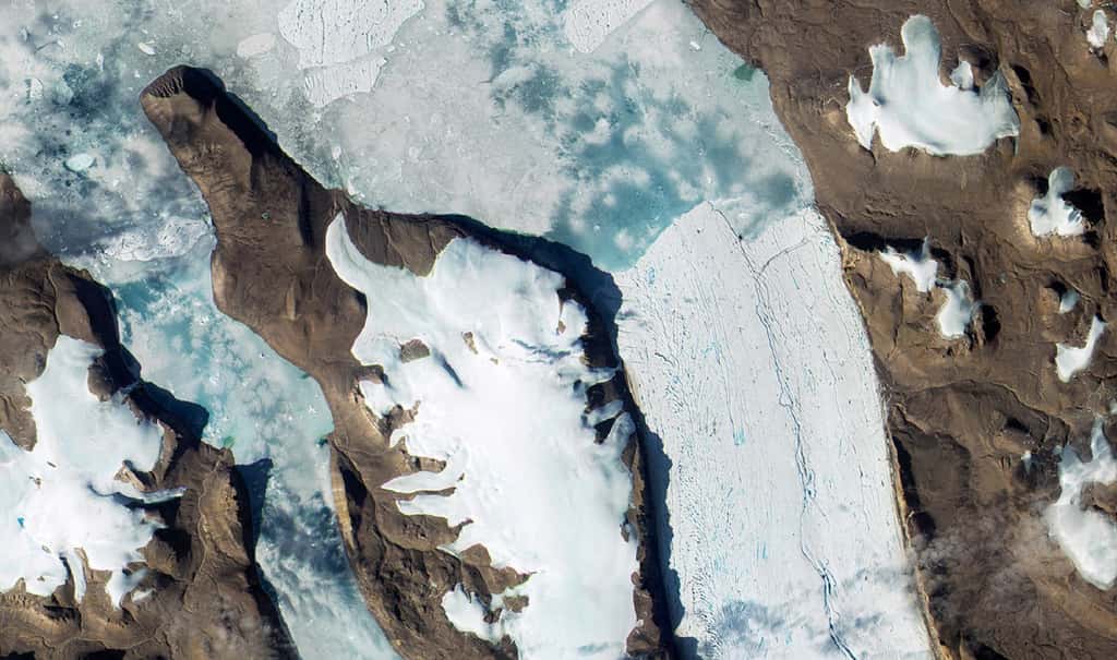  Les glaciers du monde ont perdu plus de 9.000 milliards de tonnes de glace en un demi-siècle. © ESA