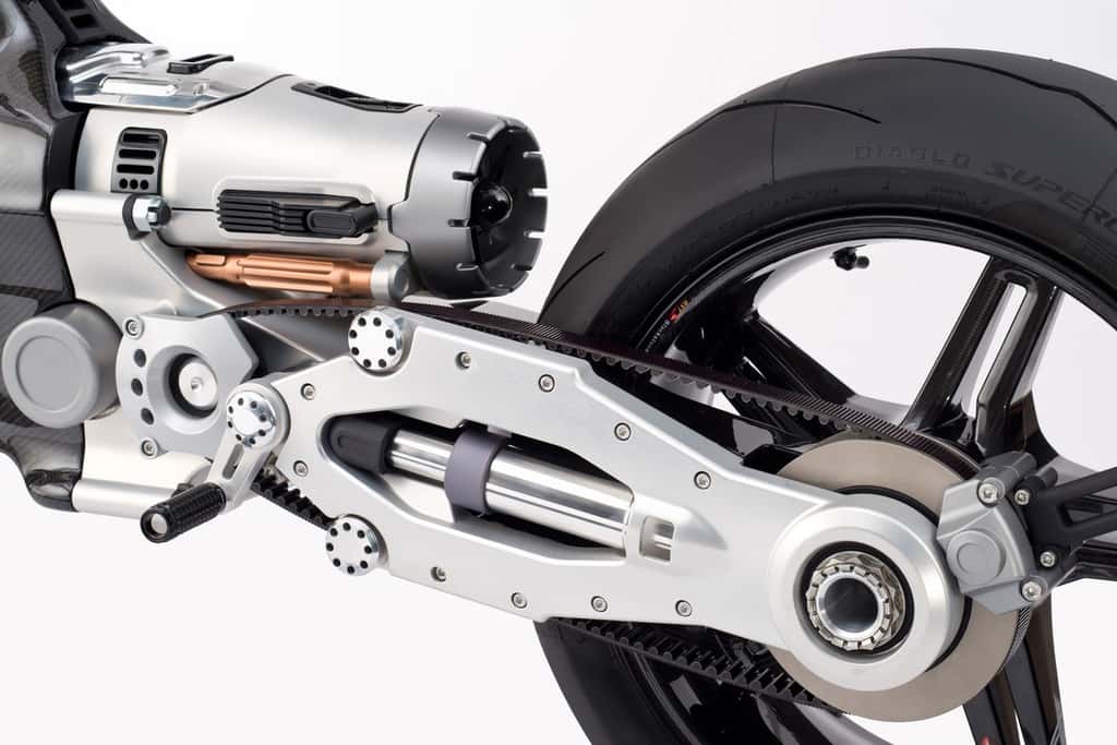 L’HyperTek utilise un châssis mono bras avec entraînement de la roue par courroie. © Blackstone Tek