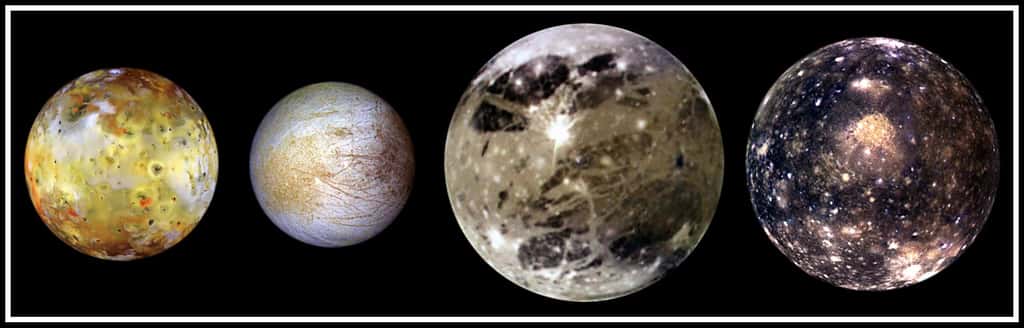 De gauche à droite, et à l'échelle, quand on compare leurs tailles respectives les lunes joviennes Io, Europe, Ganymède et Callisto. © Nasa, JPL 