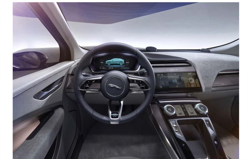 L’intérieur de l’I-Pace reprend les codes high-tech introduits par Tesla. © Jaguar