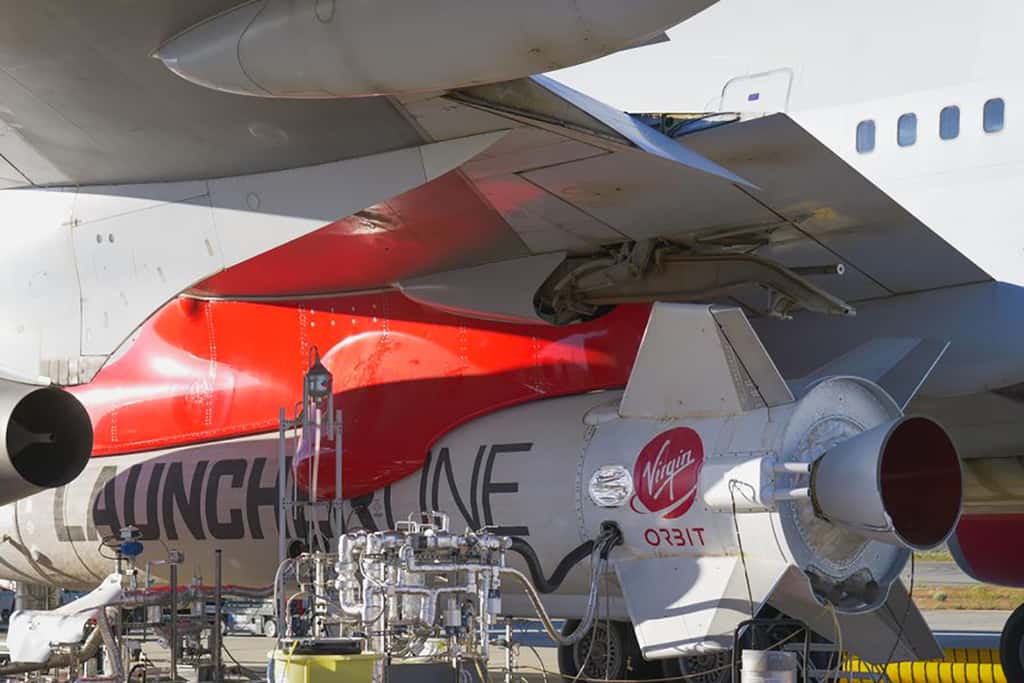 Le lanceur LauncherOne de Virgin Orbit en train de faire le plein avant son vol de démonstration. © Virgin Orbit