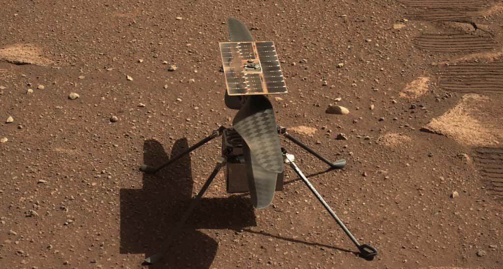 Le terrain duquel Ingenuity a décollé de Mars ce lundi 19 avril 2021 portera désormais le nom des frères Wright, en hommage aux pionniers de l’aviation. Ici, un gros plan sur Ingenuity. Image prise par la Mastcam-Z de Perseverance le 5 avril 2021, Sol 45. © Nasa, JPL-Caltech, ASU