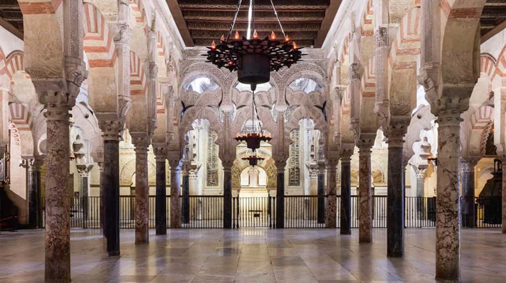 Mosquée cathédrale de Cordoue (aile située dans l'axe du mihrab de la mosquée). © Daniel Salvador.