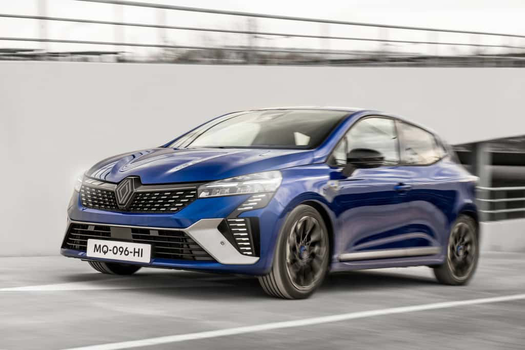 La nouvelle Clio propose des motorisations hybrides en adéquation avec le marché automobile actuel. © Renault