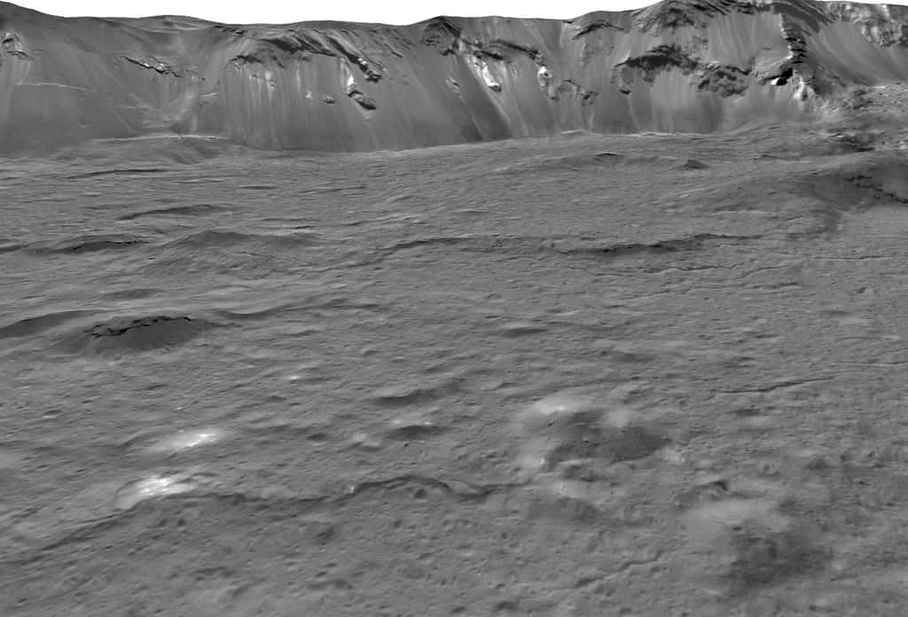 Vue de l'intérieur du cratère Occator sur Cérès. © Nasa, JPL-Caltech, UCLA, MPS, DLR, IDA, USRA, LPI
