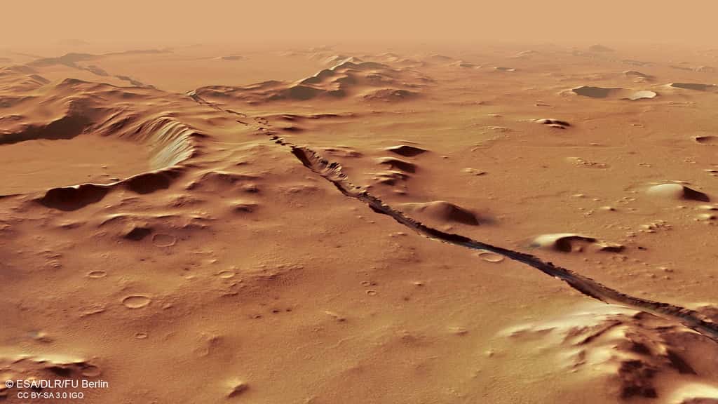 Vue en perspective d'une faille dans la région de <em>Cerberus Fossae</em> photographiée par la sonde Mars Express. © ESA, DLR, FU Berlin, CC by-sa 3.0 IGO