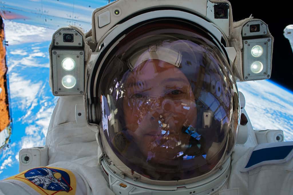 Thomas Pesquet lors d'une sortie dans l'espace dans le cadre de sa mission Proxima (janvier 2017). © Nasa, ESA