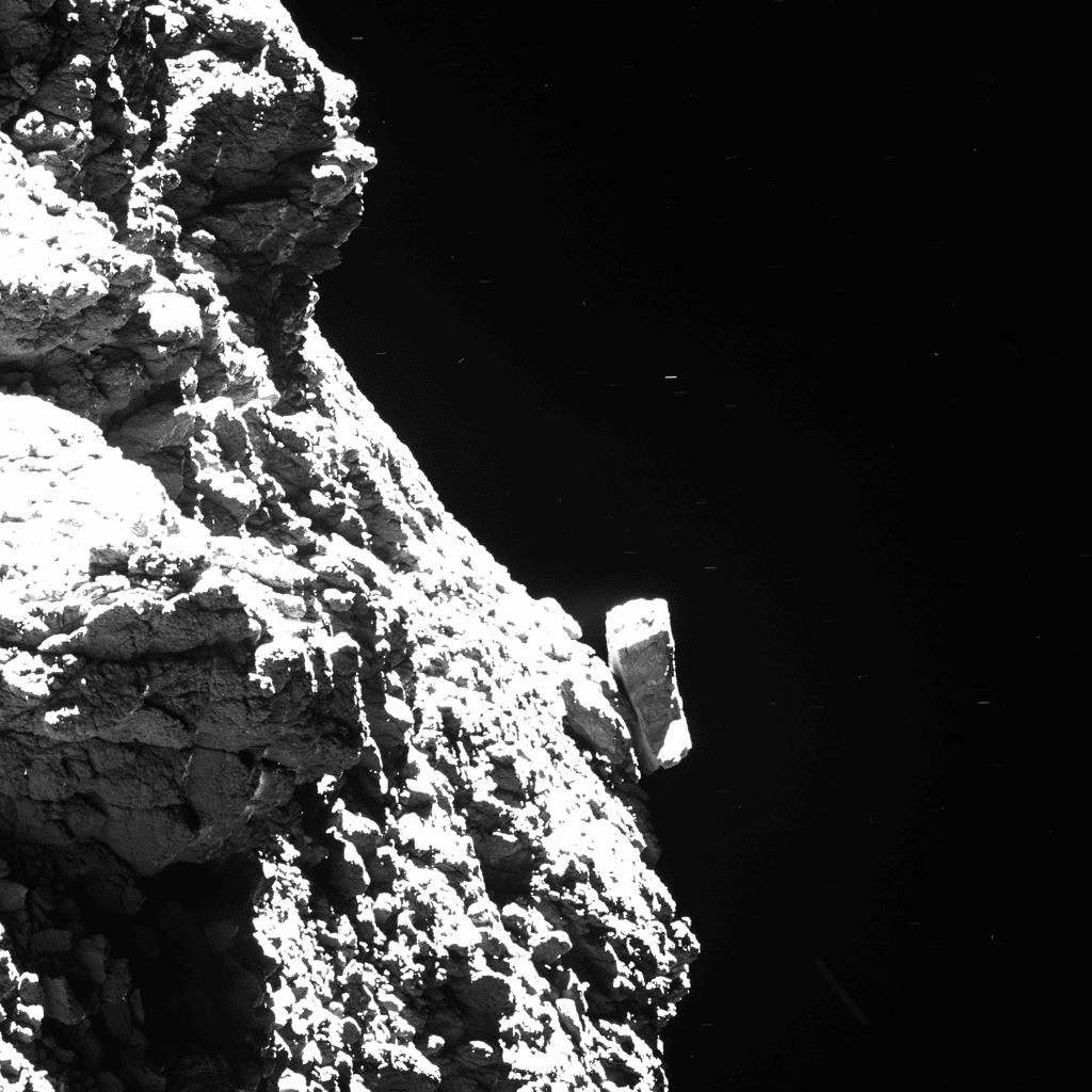 Saurez-vous retrouver Philae sur cette image prise par Rosetta un mois avant la fin de sa mission ? Réponse <a href="http://www.esa.int/spaceinimages/Images/2018/06/Philae_waving_annotated" title="Où se cache Philae ?" target="_blank">ici</a>. © ESA, Rosetta, <em>MPS for OSIRIS Team MPS</em>, UPD, LAM, IAA, SSO, INTA, UPM, DASP, IDA (CC by-sa 4.0)