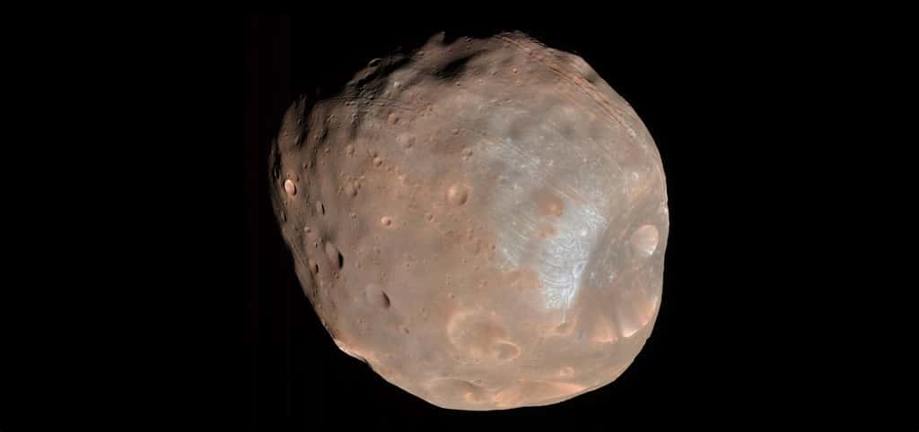 Phobos, une des deux lunes de Mars, photographiée par la sonde MRO. © Nasa/JPL-Caltech/University of Arizona