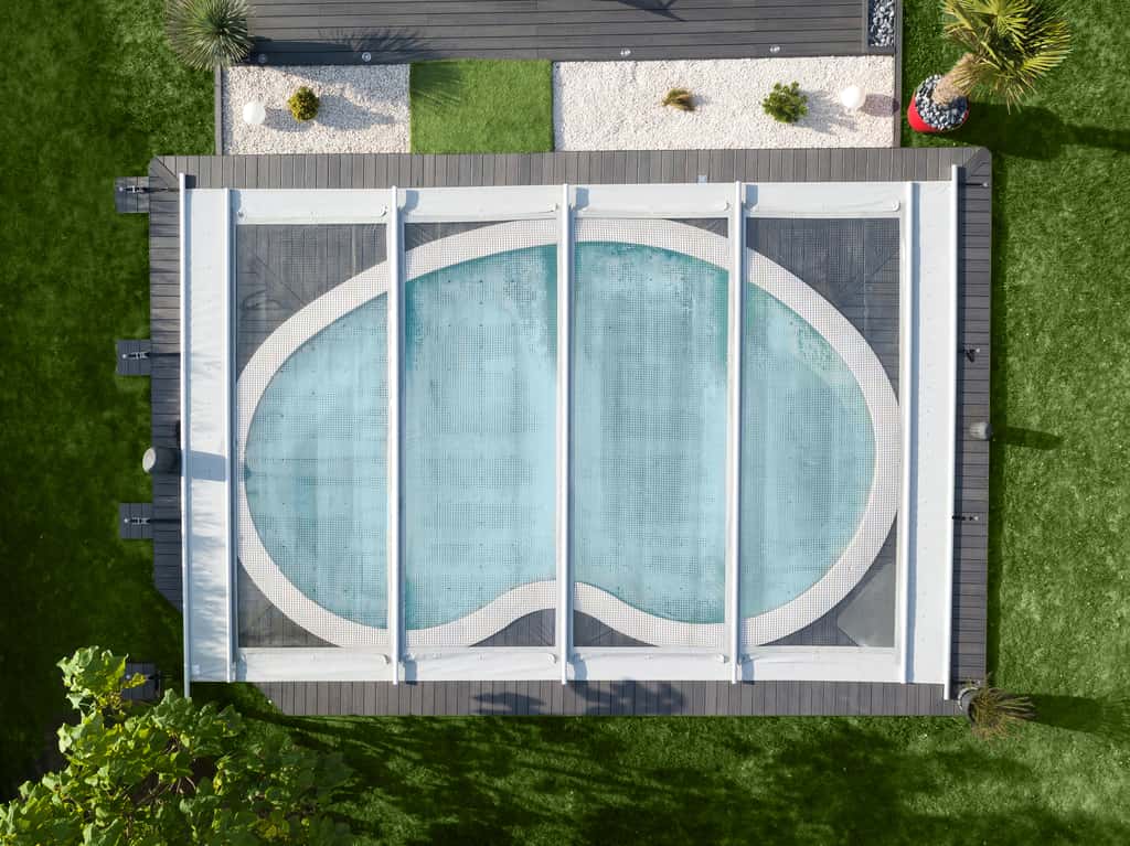 Opter pour une piscine basse consommation de Piscines Waterair afin de faire des économies d'énergie © Grégory Tachet