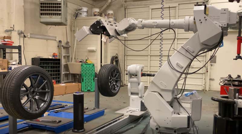 Ce robot changera-t-il vos pneus dans un avenir proche ? © RoboTire