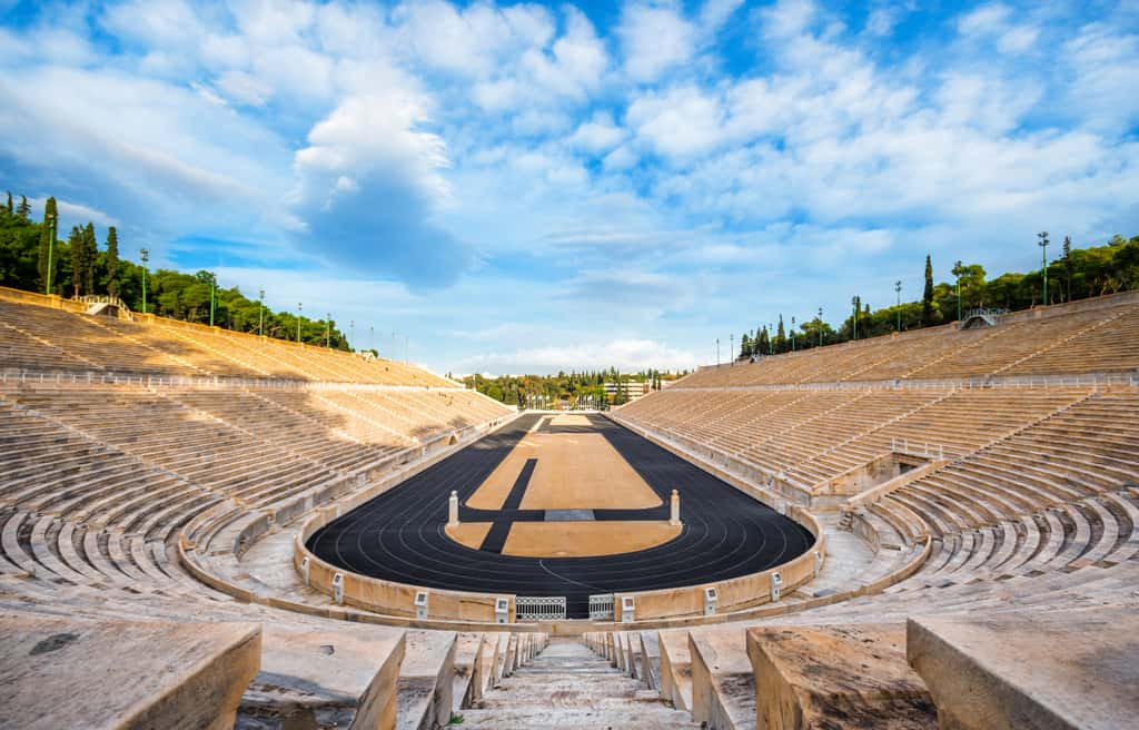 Le stade panathénaïque d’Athènes et sa célèbre piste d'athlétisme. © gatsi, Adobe Stock