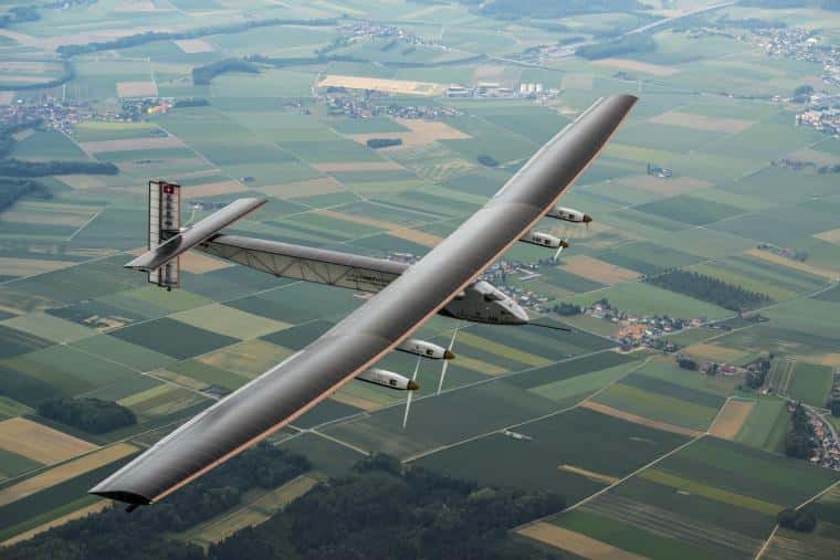 Le SI2, l'avion du tour du monde, lors de son premier vol, le 2 juin 2014, autour de Payerne, en Suisse. © Solar Impulse, Revillard, Rezo.ch