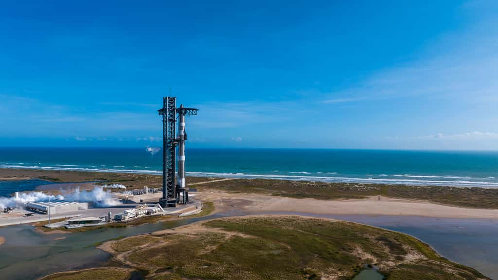 Starship ITF6 sur son pas de tir de Boca Chica. © SpaceX