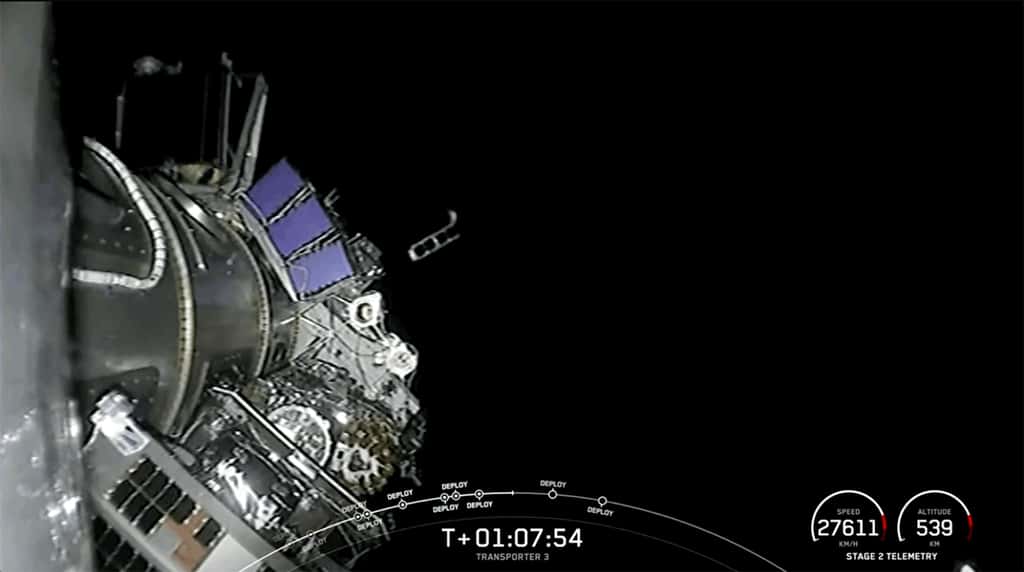 Déploiement d'un des 44 SuperDove de Planet lancé dans l'espace par un Falcon 9 de SpaceX en janvier 2022. © SpaceX