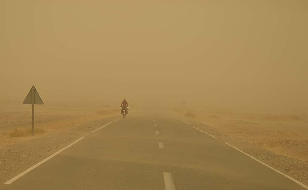 Les poussières qui s'élèvent dans l'atmosphère après les tempêtes de sable ont un effet refroidissant sur le climat. © twenty20photos