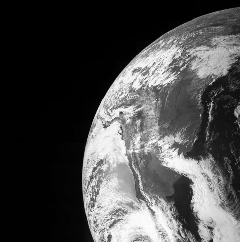 La Terre vue par la sonde Juno lors de son survol de la Terre le 9 octobre dernier. Ce passage rapproché a été l'occasion de tester plusieurs instruments. © Nasa, JPL-Caltech, MSSS