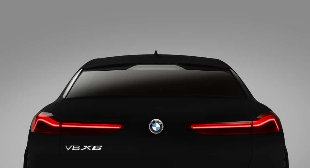 Le Vantablack donne à la BMW X6 <em>« un aspect particulièrement menaçant »</em> selon son designer. © BMW
