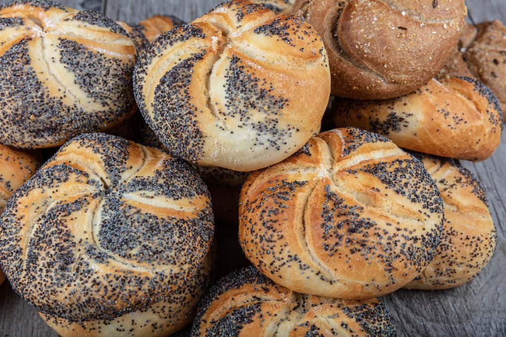 Certains pains au pavot contiendraient d’importantes quantités d’alcaloïdes. © mehmet, Fotolia