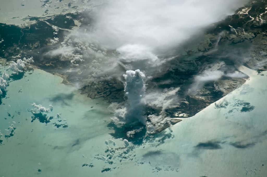Un nuage castellanus vu de l’espace, 2016. © <em>Nasa Earth Observatory</em>