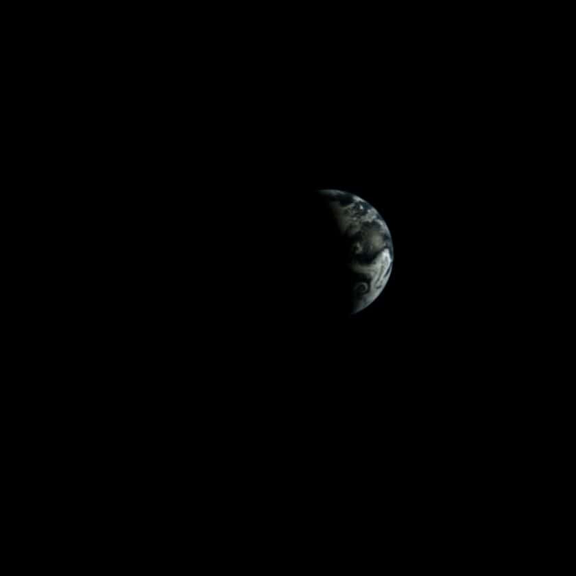 La Terre photographiée depuis la surface lunaire par Chang'e 3 le 24 décembre à 18 h 15 TU. © <em>Chinese Academy of Sciences</em>