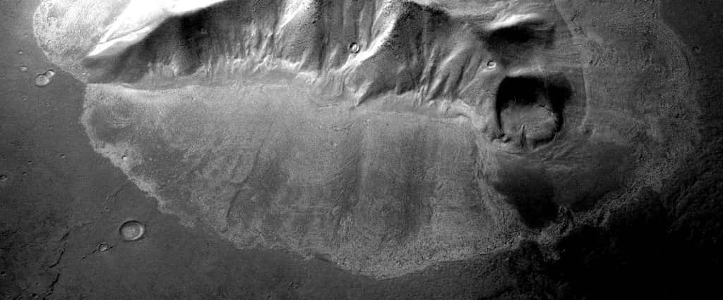 Image des glaciers d'Hellas obtenue avec la sonde européenne <em>Mars Express</em> et la <em>High Resolution Stereo Camera</em> (HRSC). Crédit : Esa/DLR/FU Berlin